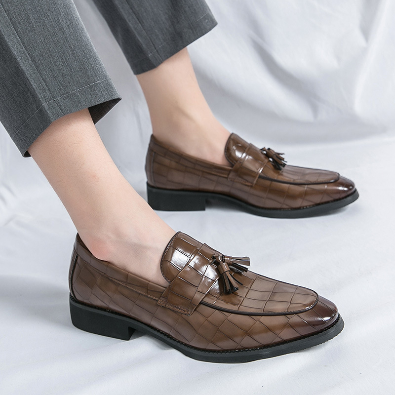 Verano nuevo perezoso un pie pie zapatos de cuero hombre negocios retro zapatos de cuero casuales clube nocturno peluquería zapatos de moda