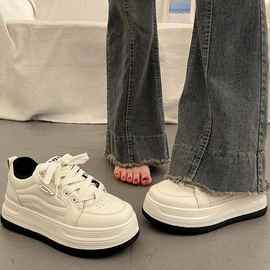 超火感厚底小白鞋女秋冬百搭小众板鞋2025新款休闲运动鞋
