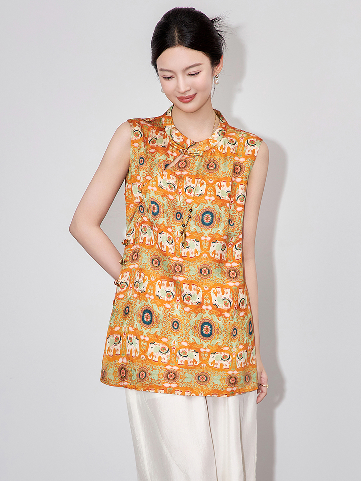 Áo vest cổ điển nữ phong cách Trung Hoa mới, chất liệu tơ tằm họa tiết voi nhỏ jacquard — Màu cam voi