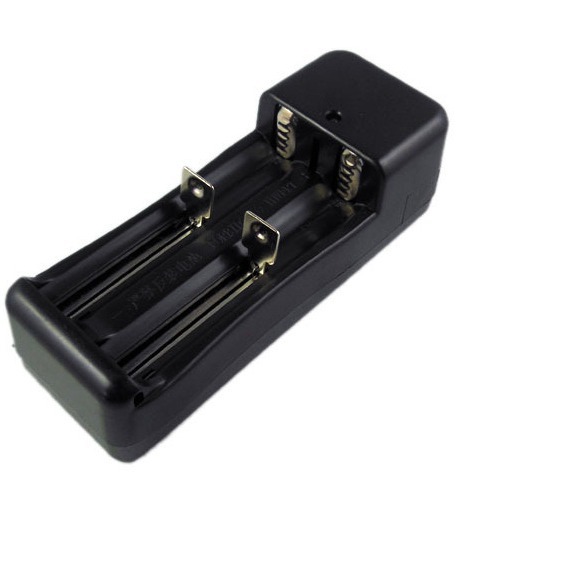 18650双充 电池充电器欧规 18650双槽电手电筒充电器14500 16340