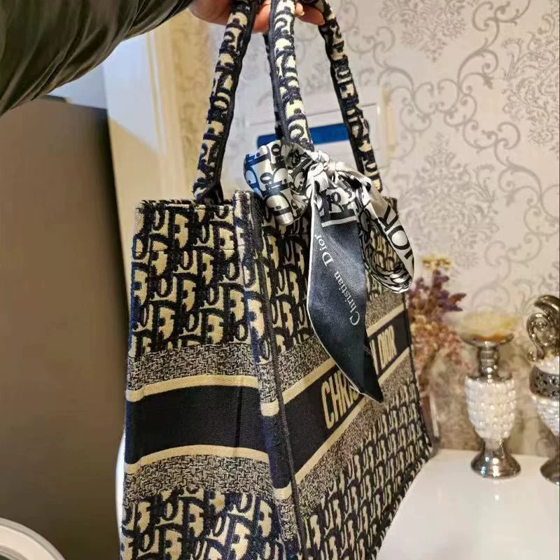 2024 новый трехмерный классический алфавит вышивка несколько цветов большой емкости Тотная сумка ручной сумки для покупок леди