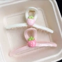 洗漱少女甜美可爱鲨鱼夹