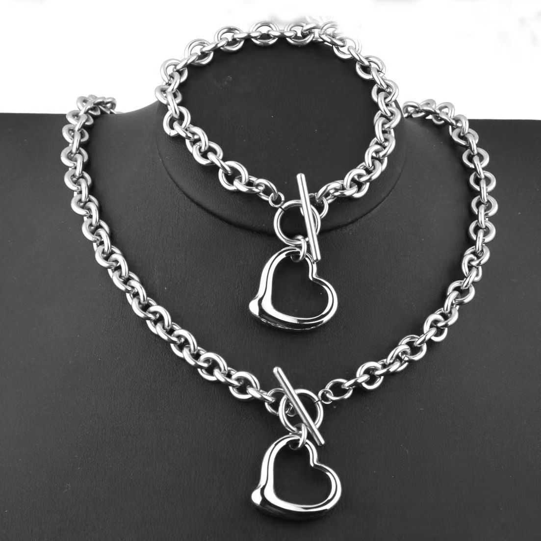 fashionable cute brand pendant heart shaped