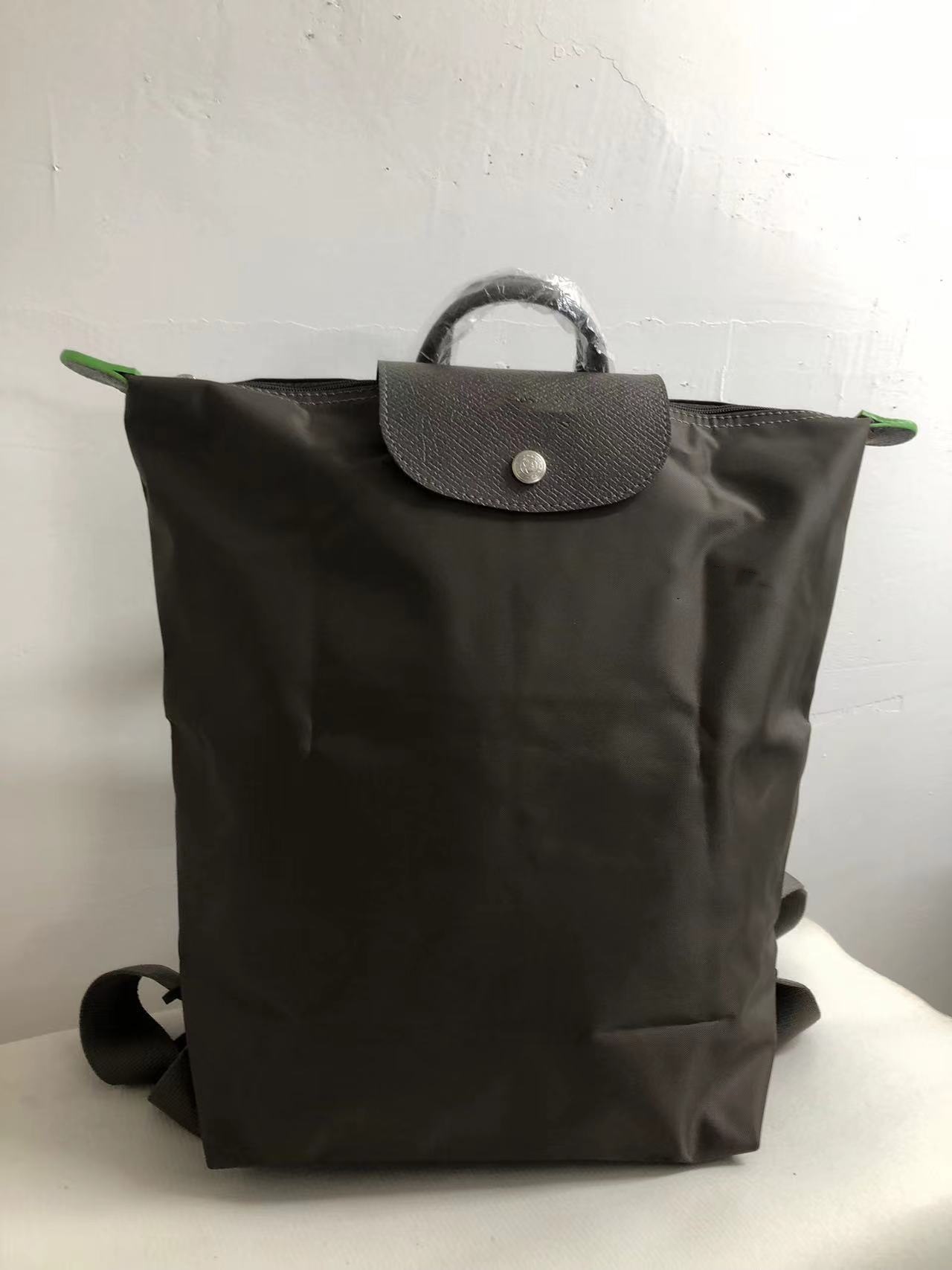 New shoulder bag earthy color