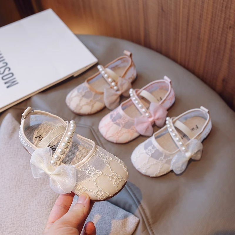 女の子用漢服靴、春夏中空ビーニーシューズ、子供用古代スタイルの柔らかい底の刺繍入り中国風古代衣装プリンセスシューズサンダル|undefined