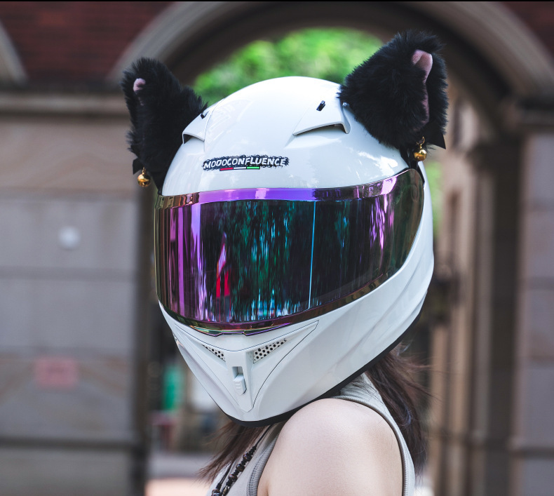 3C Certified Motorcycle Helmets for Men and Women in Summer Retro Motorcycle Cute Full-Face Helmets for Couples Cat Ear Safety Helmets