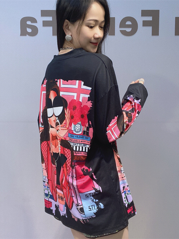 Comercio exterior de mujeres europeas y estadounidenses cuello redondo suelto camiseta de manga larga impresión 3D de moda gran cuentas de clavos con camisa de manga larga