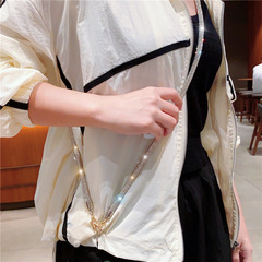 A phone strap with a 0.8cm wide cross-body strap, featuring a luxurious diamond-studded design, is durable and suitable for camera straps.