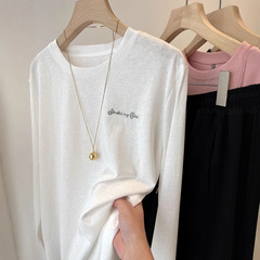 韓系の柔らかいモチモチの刺繍のアルファベットの薄い金の天糸の雪の綿の長袖のtシャツの女性の春の夏の新しいゆったりしている内は底のシャツを掛けます