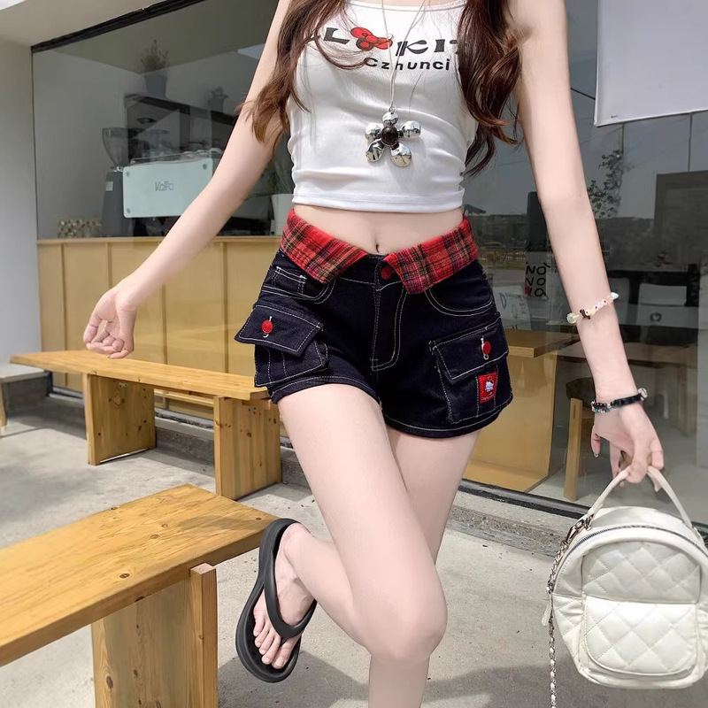 American Retro High Street Shorts for Hot Girls, Summer Red Plaid Patchwork Hello Kitty Embroidered High-Waisted Jeans