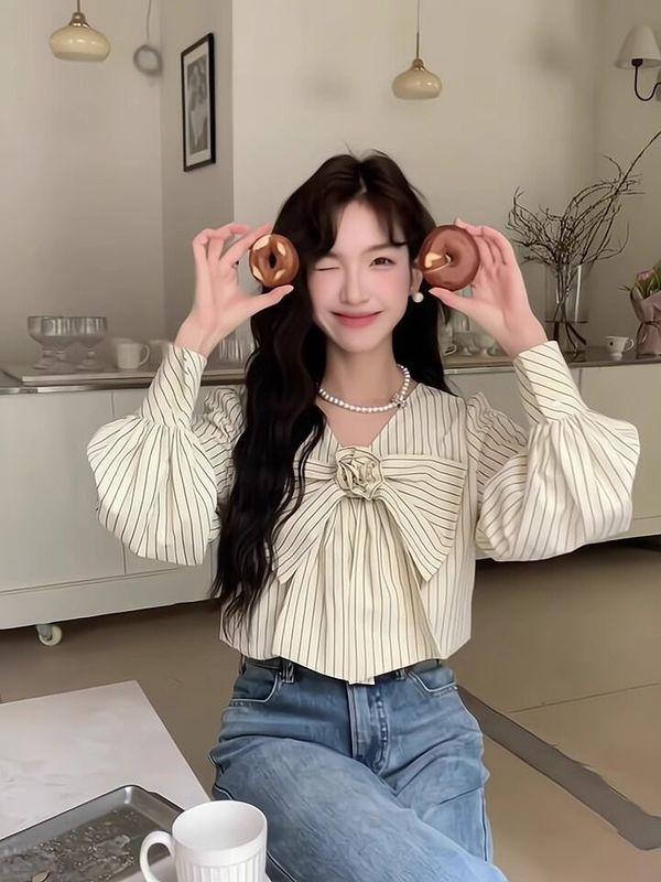Women's Striped V-Neck Bow Long-Sleeved Chiffon Shirt Women's Summer Sunscreen Shirt Design Niche Top