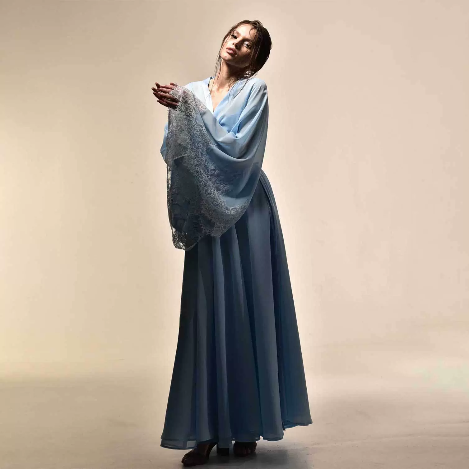 Long lace bathrobe, belt, silk elastic pijama for bride