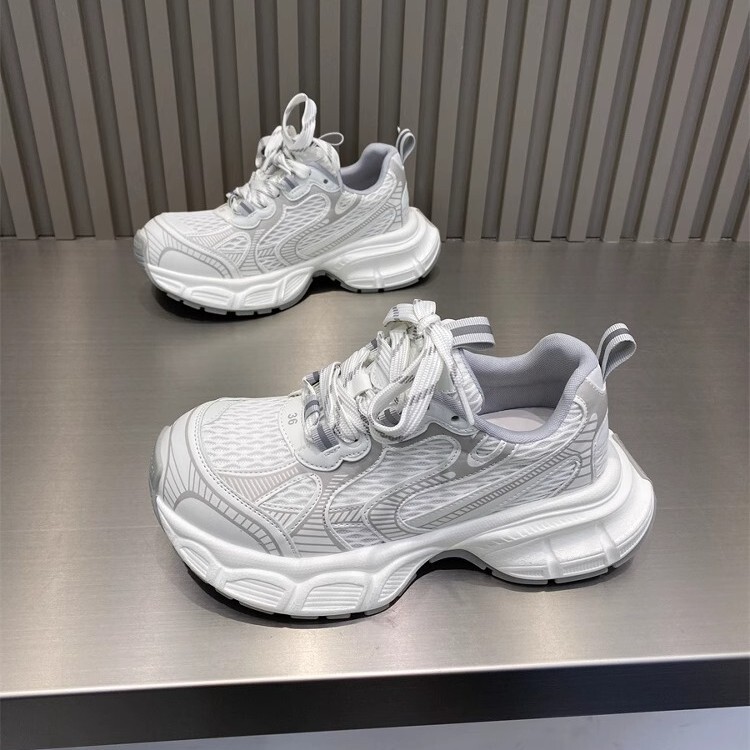 Mesh Breathable Fashion Casual Sports Shoes for Women, Thick-Soled Lightweight Running Shoes, 2026 Spring New Style Height-Increasing Dad Shoes