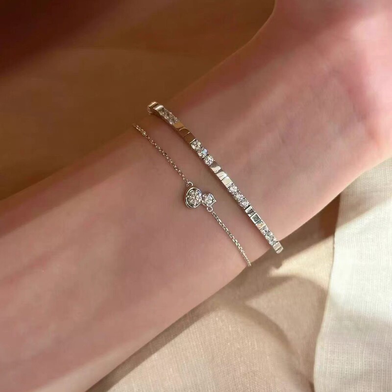 【Radiant and Dazzling】Minimalist Gold and Silver Square Bracelet with Rhinestones, a Luxurious and Elegant Gift for Her 【Radiant and Dazzling】Minimalist Gold and Silver Square Bracelet with Rhinestones, a Luxurious and Elegant Gift for Her