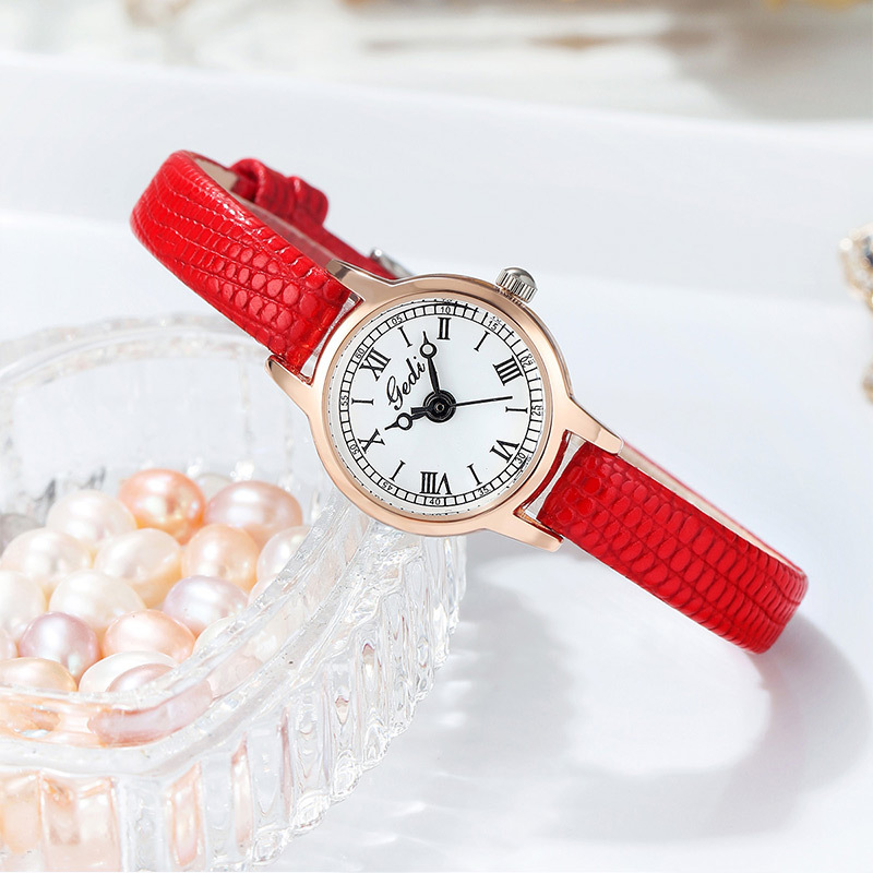 Gedi retro pequeño estudiante reloj nicho alto sentido placa pequeña Correa reloj impermeable cuarzo reloj de mujer al por mayor image 4