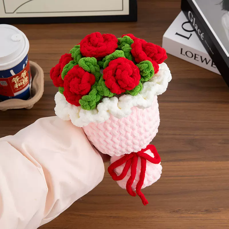 冰条线钩织手捧玫瑰花成品情人节礼物手工diy编织花束女神节