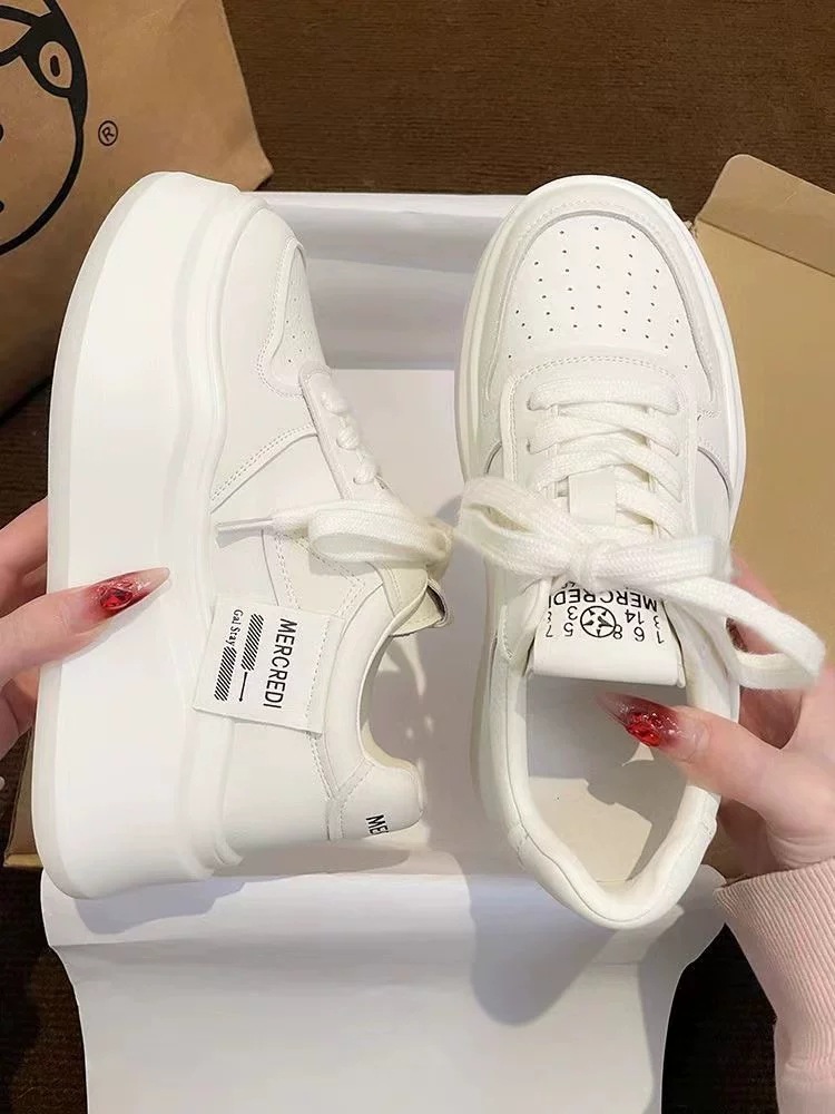 Women's Thick-soled White Trainers Casual Height Increasing Shoes_voghion.com