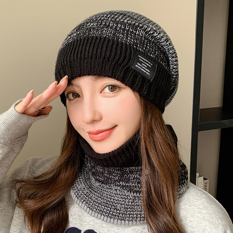 Knitted pullover hat scarf kit men's and women's winter thickened and velvet outdoor face protection two-color knitted hat_voghion.com