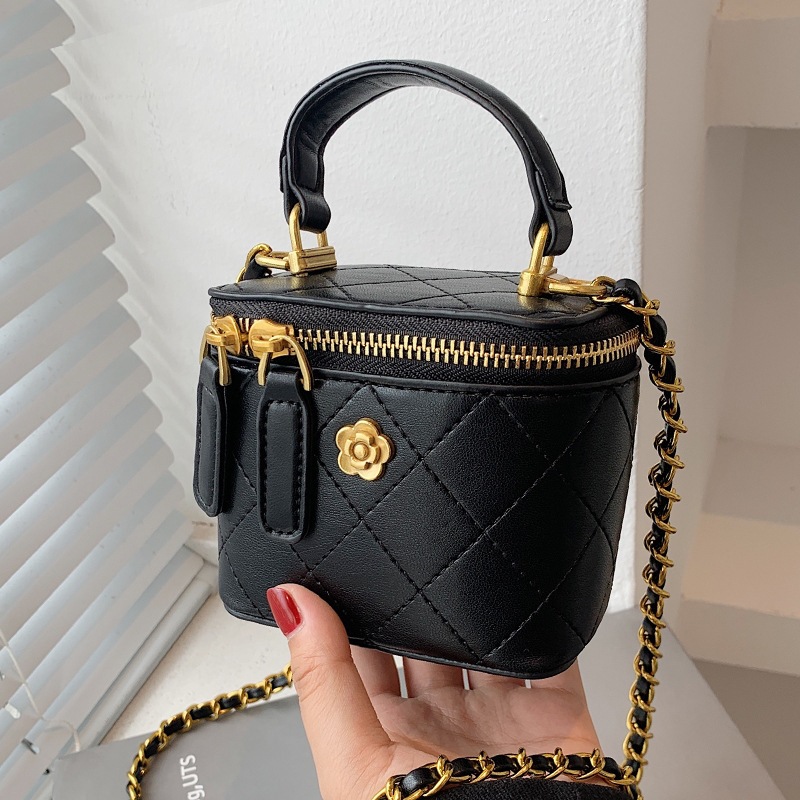 Bolso de bordado de diamante de sensación diaria para mujeres 2026 nueva moda versátil bolso de mochila exquisita bolso de mano super caliente image 3