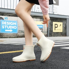 批發雨鞋女款時尚外穿套鞋輕便防水膠鞋新款工作防滑成人短筒雨靴
