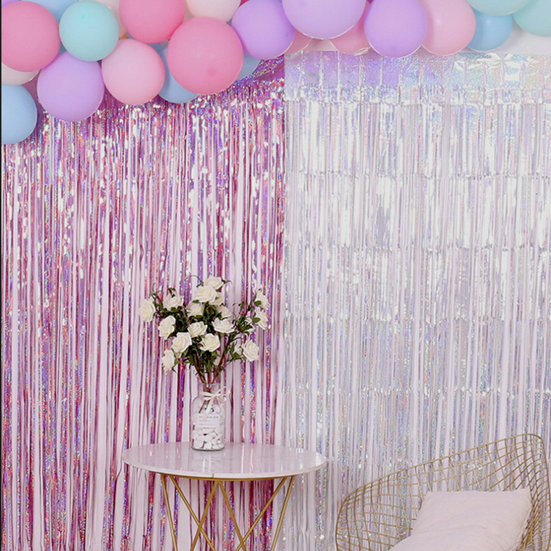 Nueva tira vertical láser de Amazon 2 metros cortina de seda de lluvia decoración pared de fondo fiesta de cumpleaños conjunto de festivales de Navidad