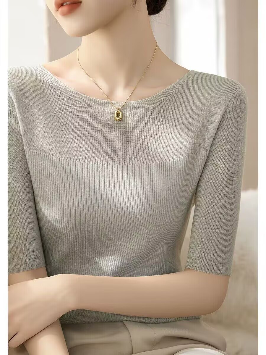 Áo thun ngắn tay cổ chữ nhất ôm nhẹ kiểu Pháp — màu đen