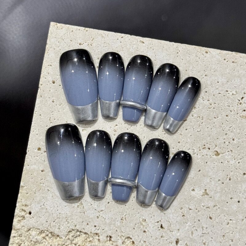 Zan Cui bi-color gradient metal dare small dark cyberpunk wear armor white finished nail art finished wholesale Zan Cui bi-color gradient metal dare small dark cyberpunk wear armor white finished nail art finished wholesale