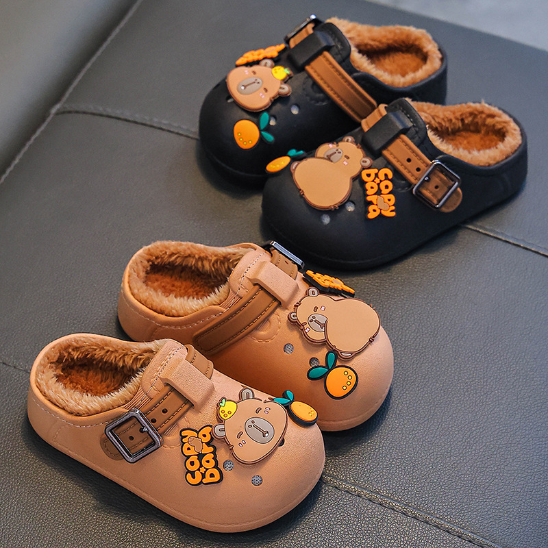 Capibara otoño y invierno zapatillas de algodón para niños, niños, niñas y niñas, calentamiento, terciopelo impermeable, bolsas de tacones de algodón para niños y niños.