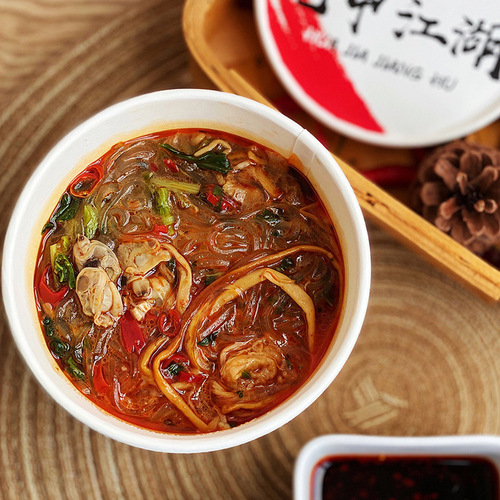 Hi Eat Home Noodles Bucket Full Box Convenient Instant Food for Quick Snacks Leisure Snacks Lazy Dorm Night Snacks Zero Food
