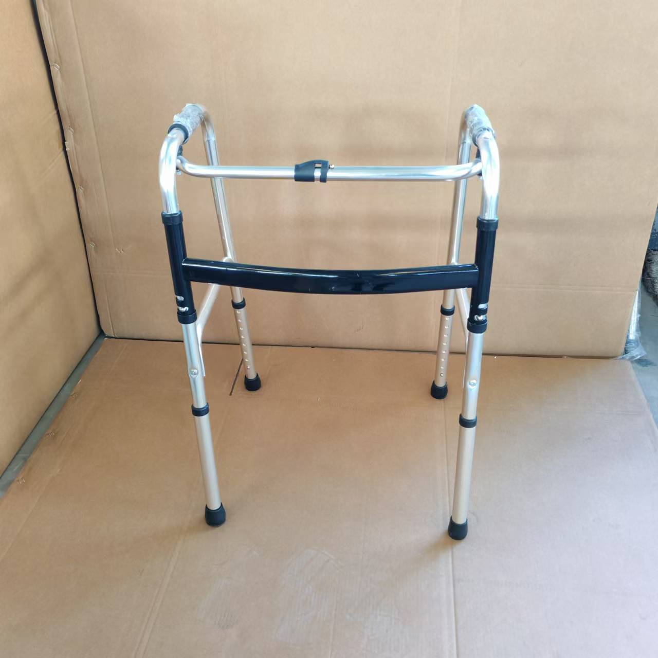 acero inoxidable andador de ancianos embarazada carro de mano paciente rehabilitación entrenamiento auxiliar al por mayor marco plegable