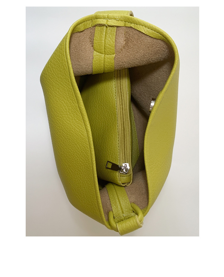 Fashionable and simple commuter small bag for women 2025 new summer versatile single-shoulder underarm bag, popular crossbody bucket bag undefined