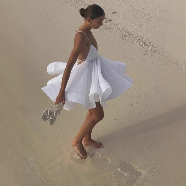 European and American Sexy Women's Clothing Cross-Border Amazon New Style Spaghetti Strap Deep V-Neck Backless Pleated Puffy Dress European and American Style