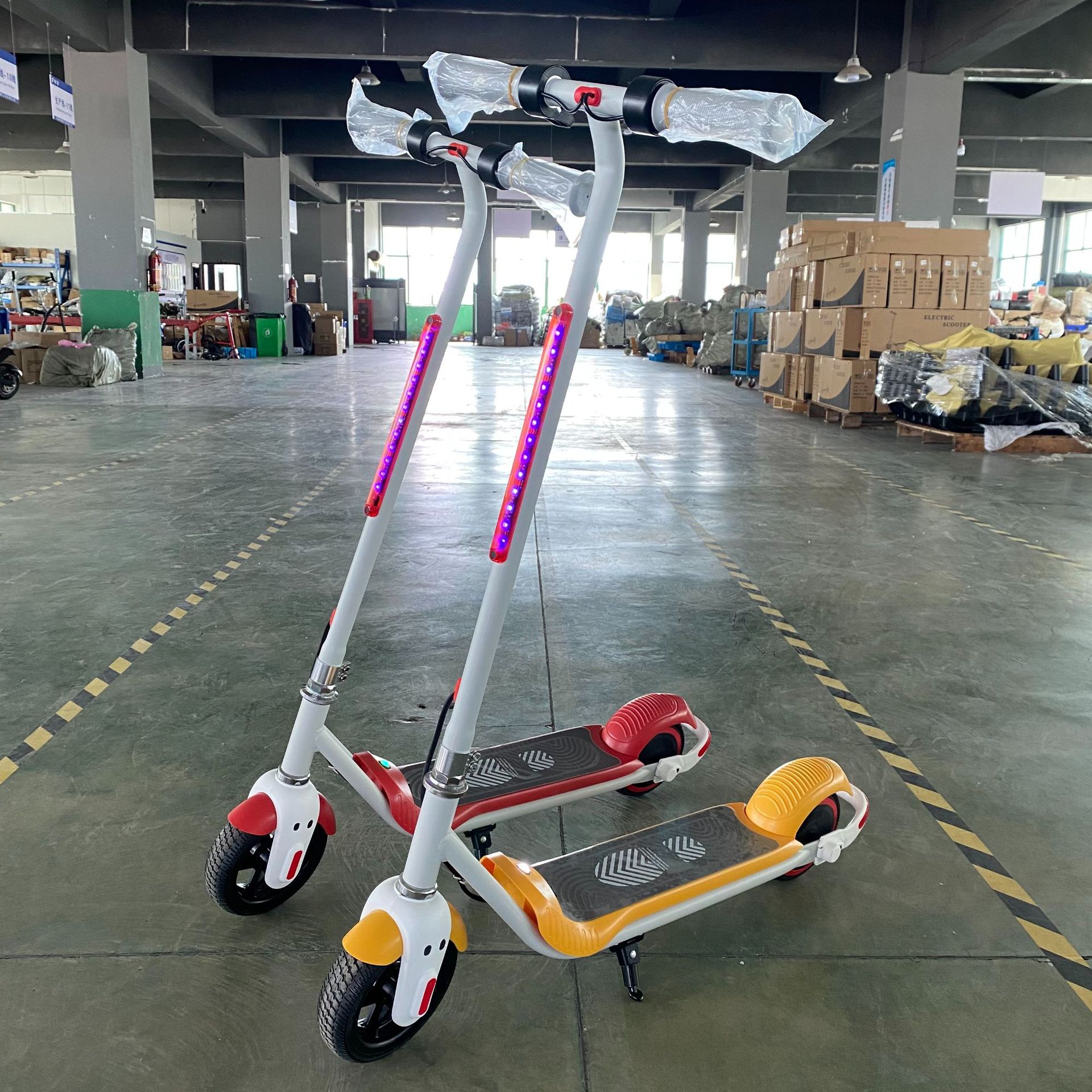 E01 child electric scooters 1.