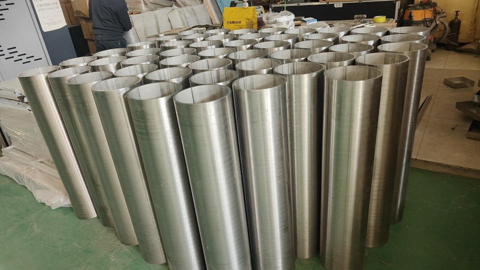 304不锈钢8.0mm防撞柱制作