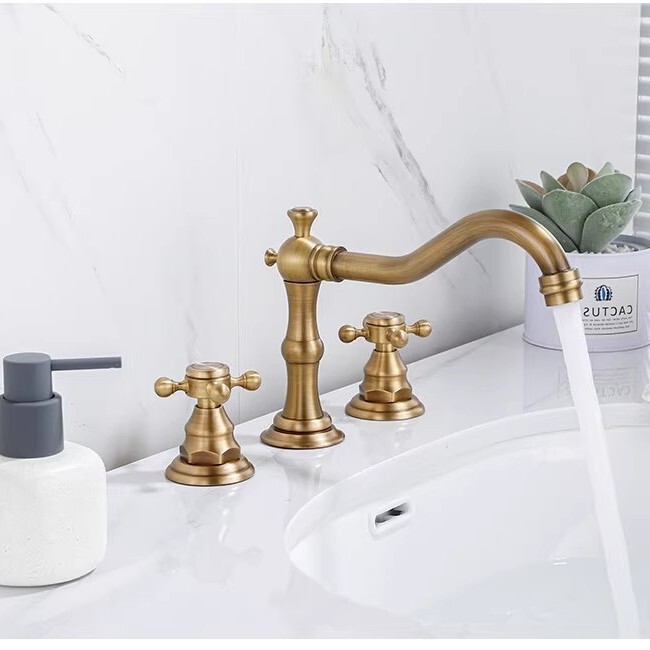 Amazon wayfair cross-border model, all-copper basin faucet, three-hole double-handle faucet, classic faucet