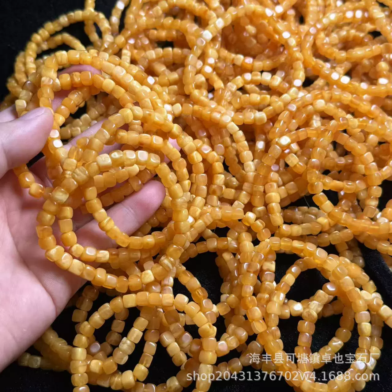 厂家批发天然蜜蜡手链网红魔方形老蜡小红书DIY百搭方糖手串琥珀