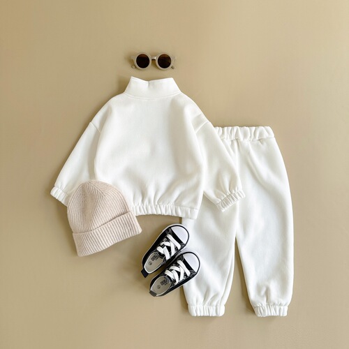 Korean Version New Baby and Toddler Pajama Set with Fleece Print, Stylish Zip-Up Hoodie for Boys and Girls