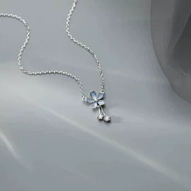 耳钉;耳环;戒指