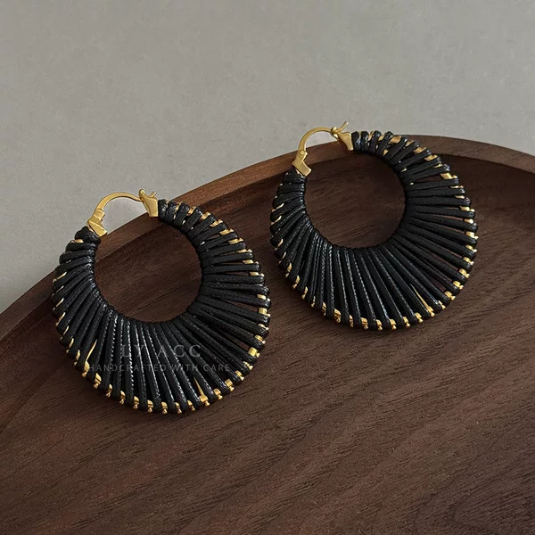 Large circular radially woven earrings, ear hoops with twisted cords, light luxury fashion, eye-catching, high-end, unique and artistic