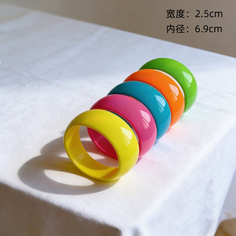Fashionable Plastic Bracelets, Trendy Solid Color Bracelets That Don'T Fade, DIY Solid Color Glossy Bracelets, Wristbands, and Jewelry