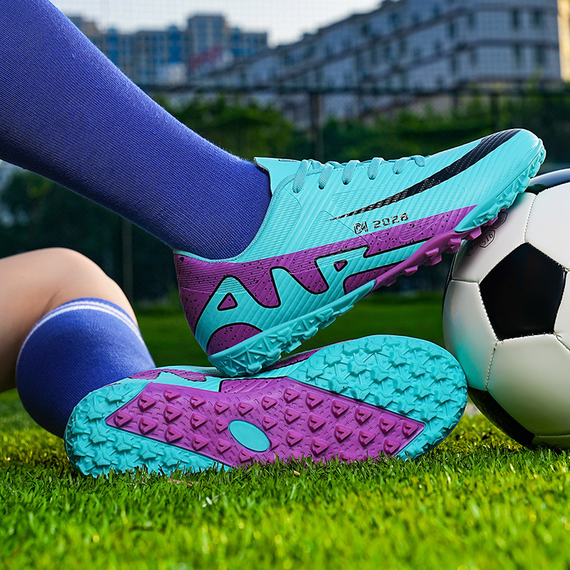 Nuevas zapatillas de fútbol transfronterizas, jóvenes estudiantes masculinos y femeninos, uñas rotas, uñas largas para adultos, zapatos de entrenamiento de competencia deportiva de hierba