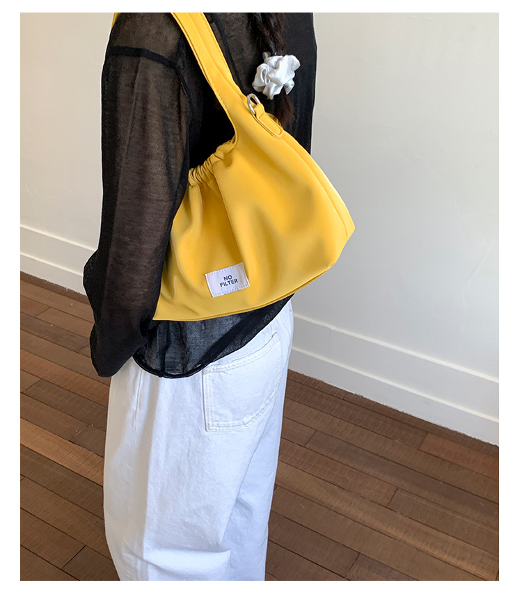 New 2025 Pleated bag for women, large-capacity, fashionable and versatile shoulder bag, nylon fabric casual commuting crossbody bag for women undefined