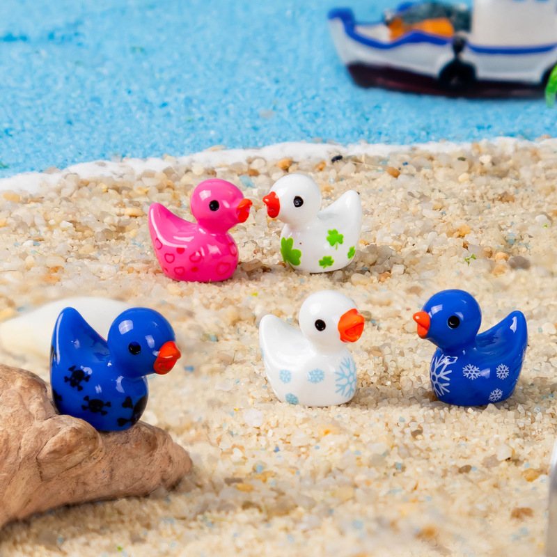 Creative Micro-Landscape Resin Printed Little Duck DIY Craft Decoration Cute Animal Figurine Handmade Car Ornament