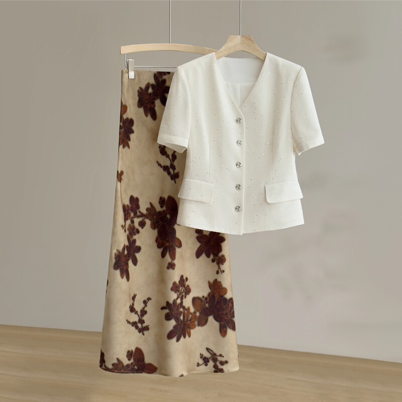 High-End Sequined Socialite-Style Short Jacket for Women, Summer V-Neck Professional Elegant Waist-Cinching Short-Sleeve Blazer