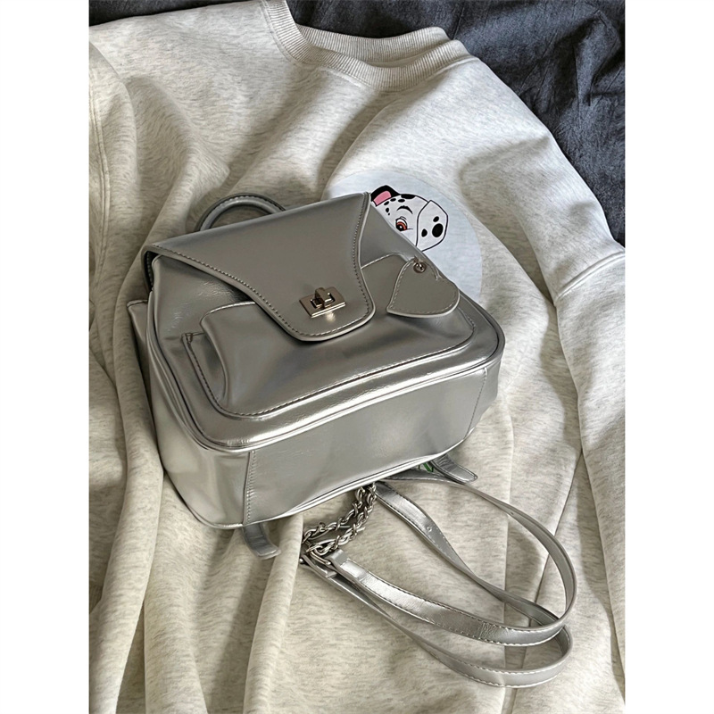Korean style girl bag 2023 new backpack niche schoolbag fash..
