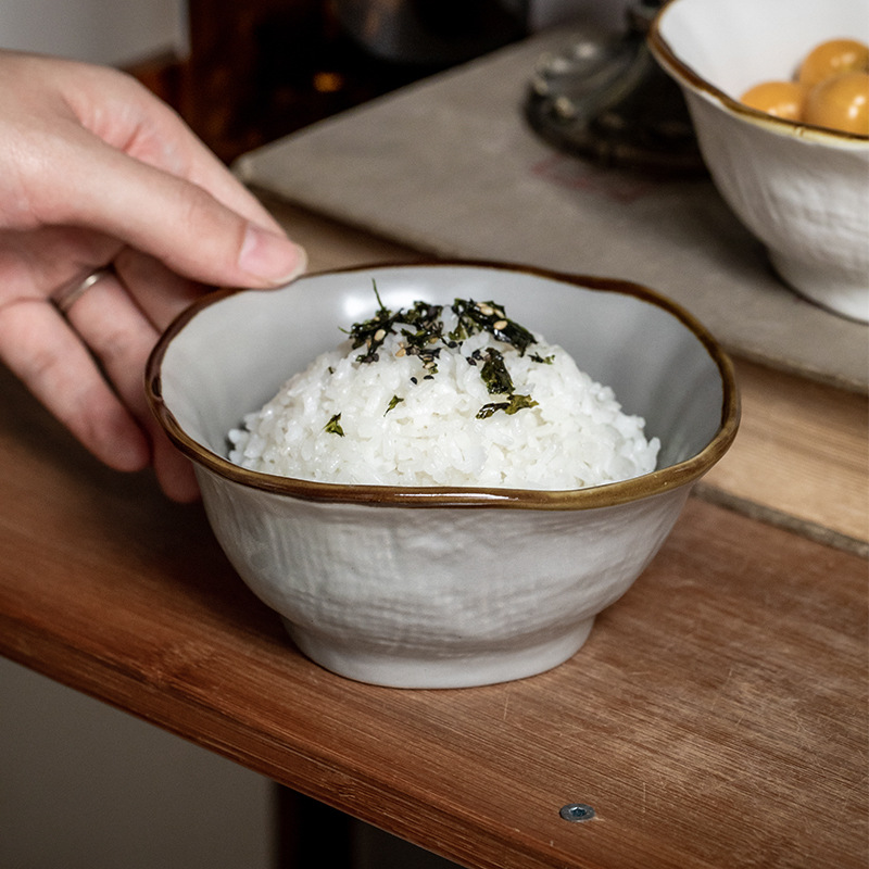 2024 nuevo tazón de arroz retro tazón de cerámica de 5 pulgadas tazón de arroz irregular tazón de fruta creativo exportación transfronteriza