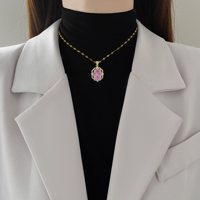 [Acero de titanio] Huevo de ganso de la industria pesada, ligero con incrustaciones, temperamento de lujo, hermoso collar de diamantes, cadena de clavícula de todo fósforo femenina, cadena de acero de titanio