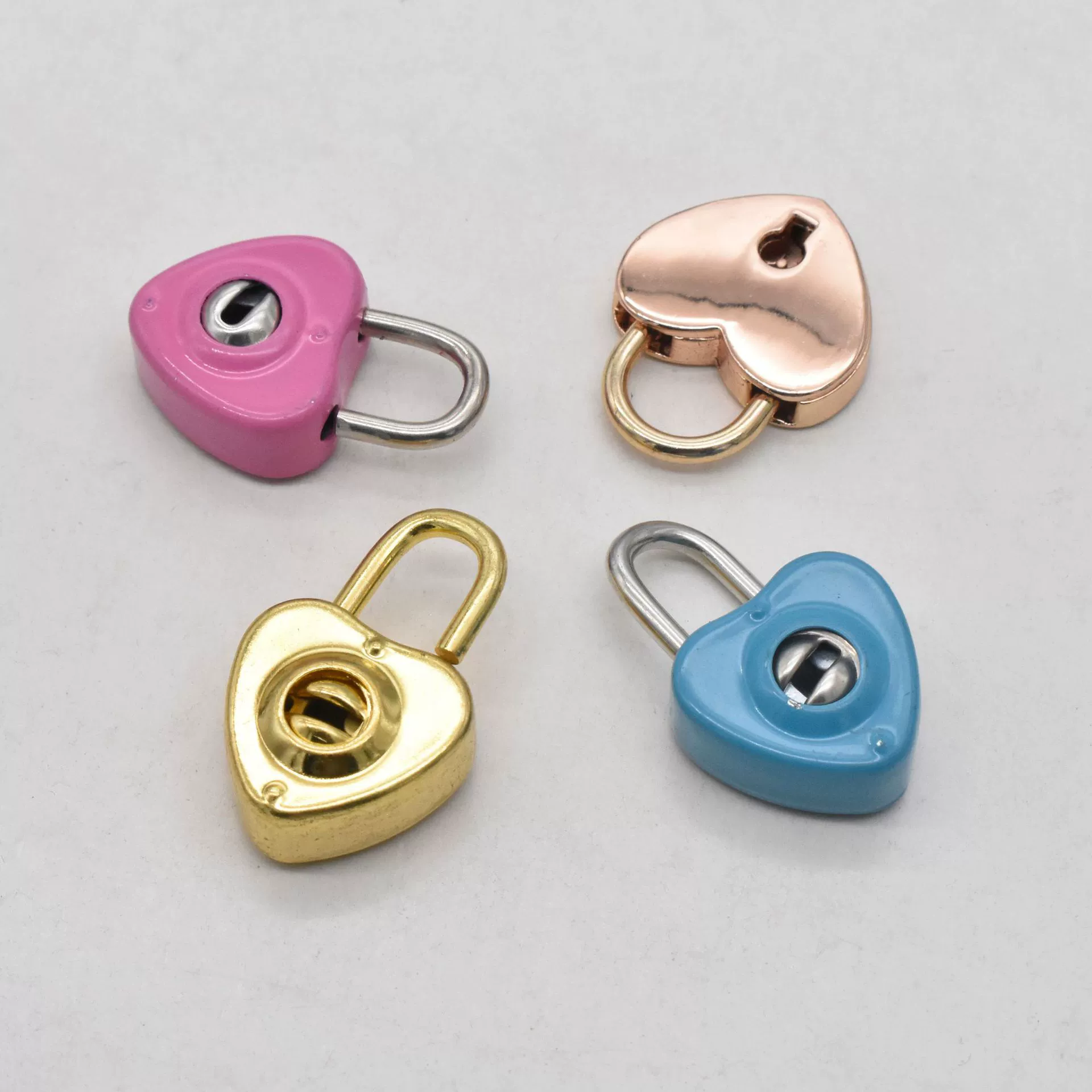 Small stationery, toy, lock, laptop heart shaped