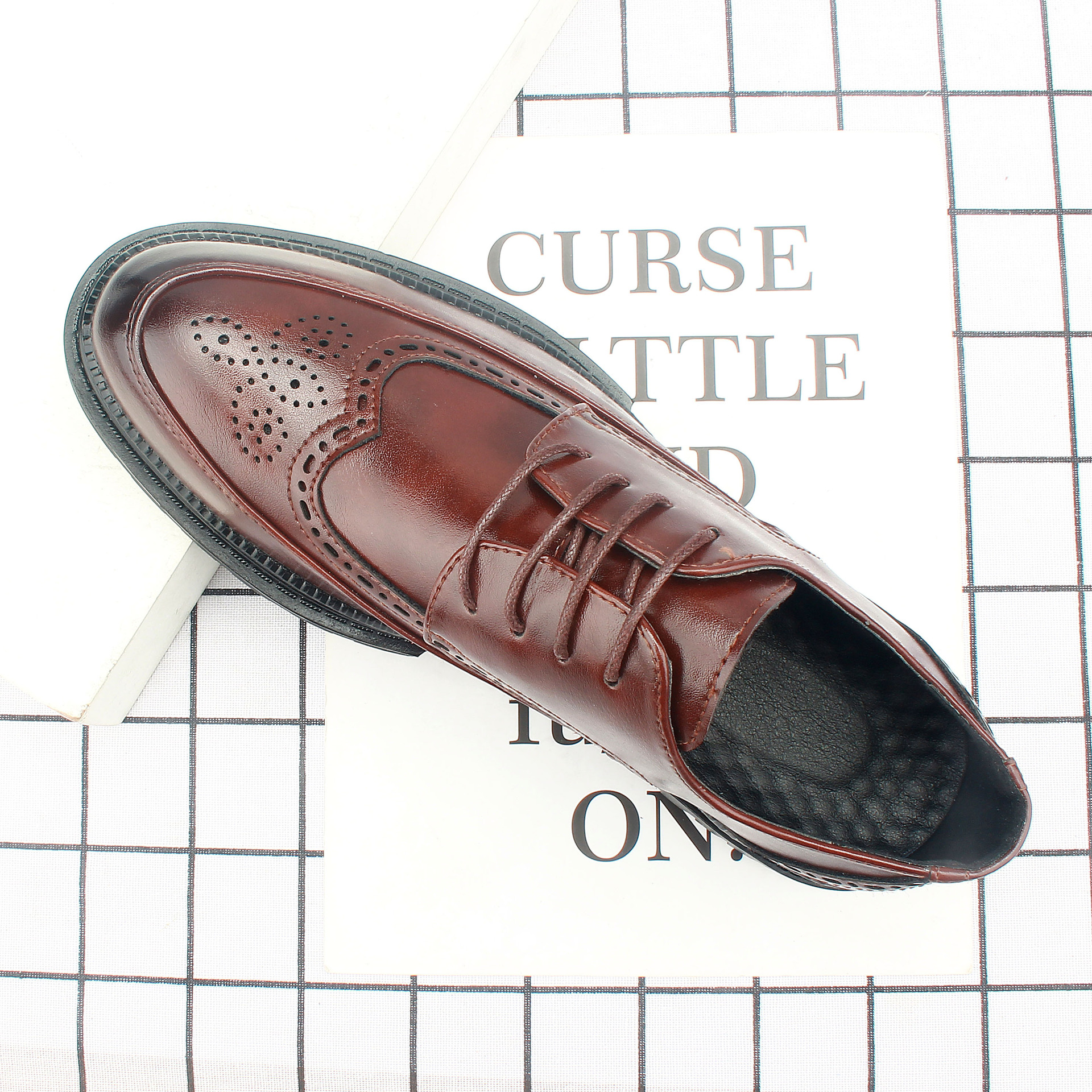 ����˵���Ь�������¿�����ƤЬ��ʿ��ͷ��ɫ�����Ь�п�3201