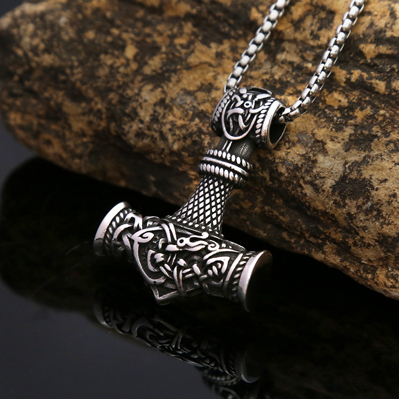 Titanium Dragon Hammer Pendant Necklace For Men Personalized Style_voghion.com